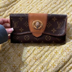Louis Vuitton Monogram canvas Boetie Wallet